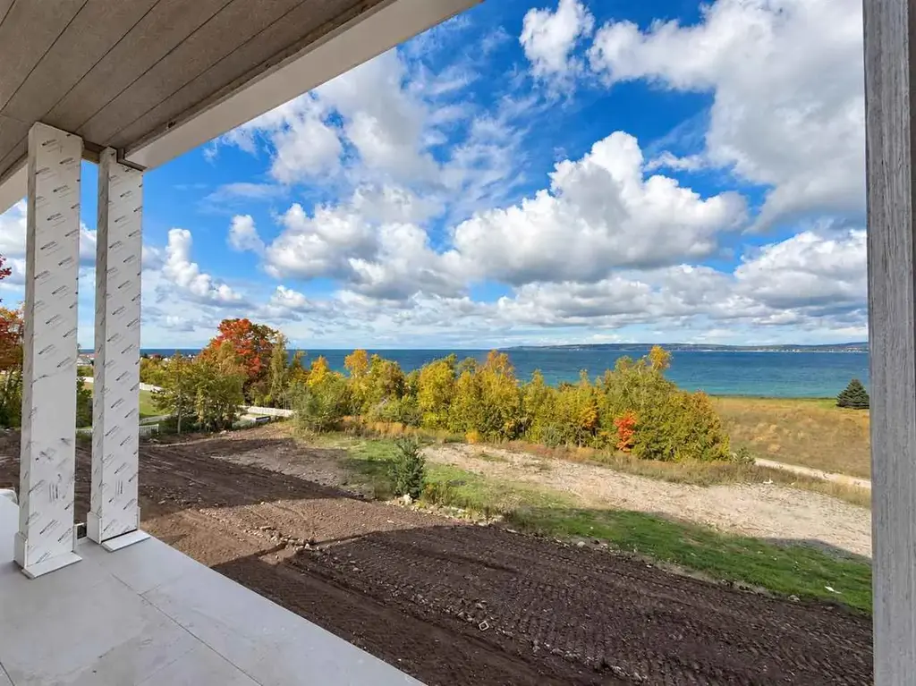 631 Lakeview Drive Unit 9, Bay Harbor