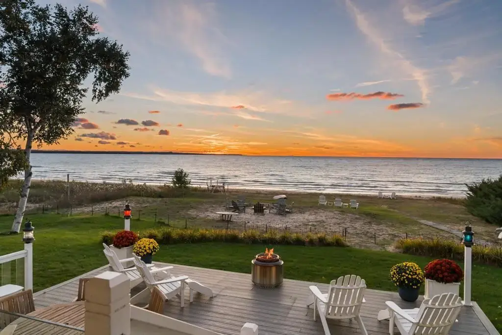 6709 E Wilderness Drive, Mackinaw City