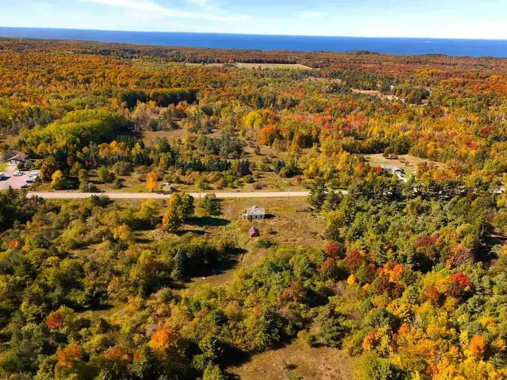 4722 State Road & 147 Acres V/l Division, Harbor Springs