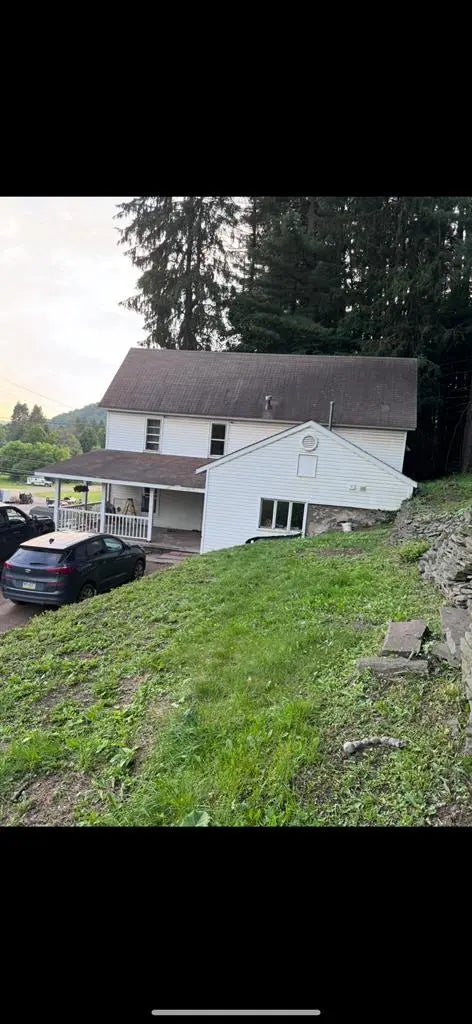 201 E Second St, Coudersport