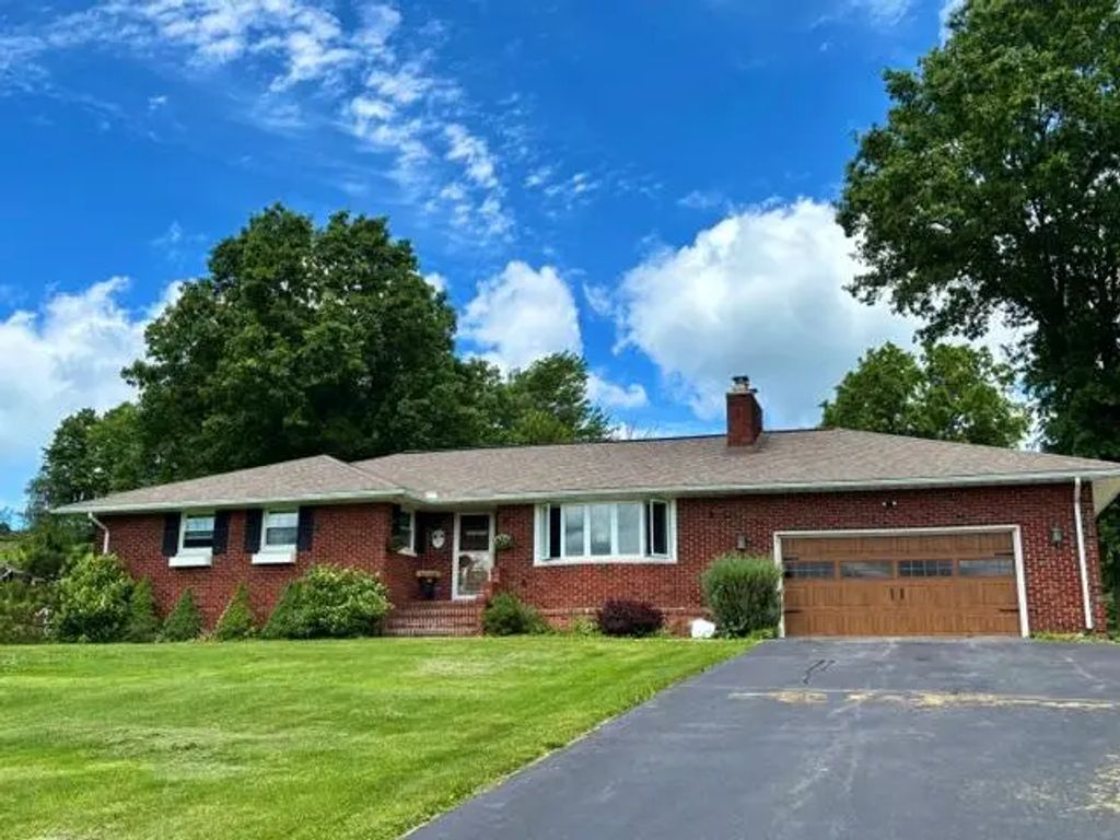 2833 Newtown Hill Road, Mansfield