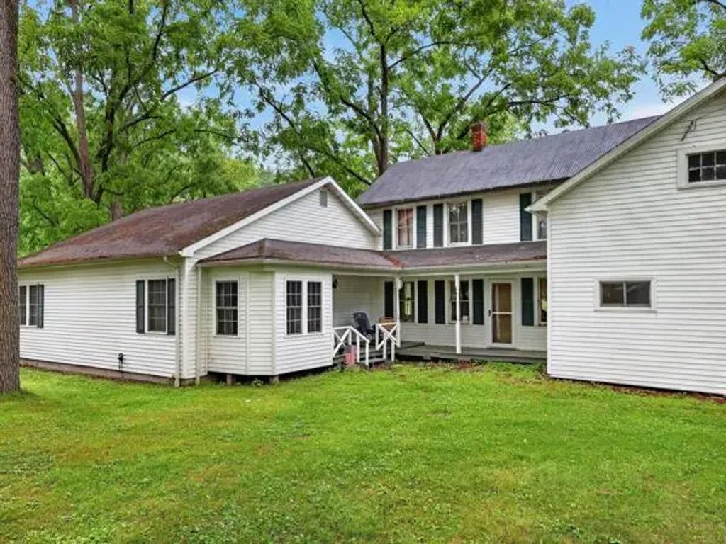 1031 Cemetary Rd, Towanda