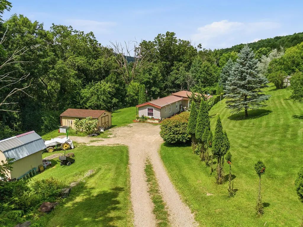 580 River Road, Lindley