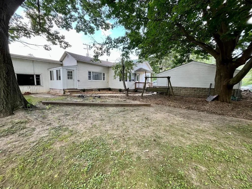 122 N Main St, Towanda