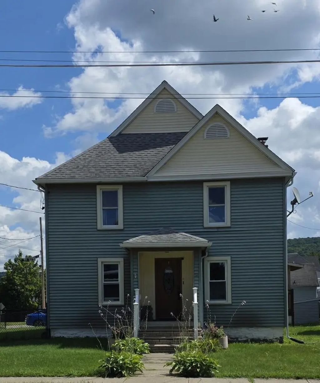 201 Olive Street, Sayre