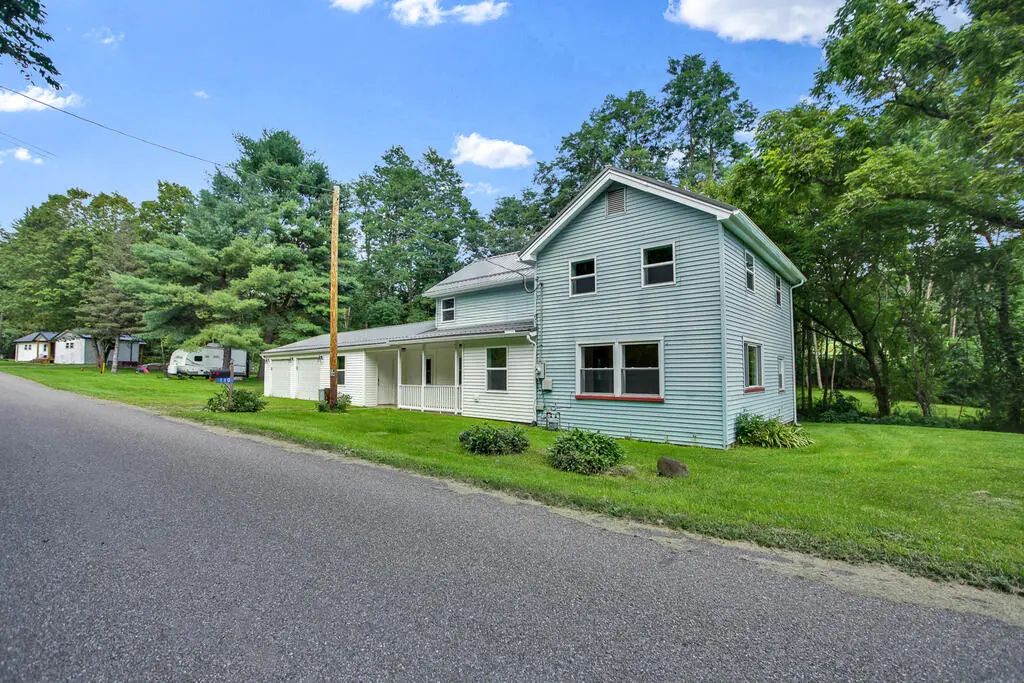 110 Monkey Run Road, Middlebury Center
