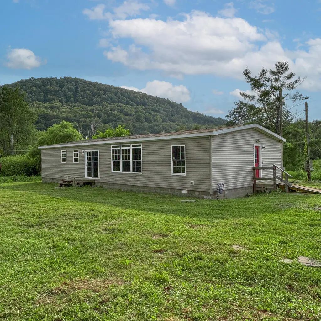 44 Fuller Lane, Port Allegany