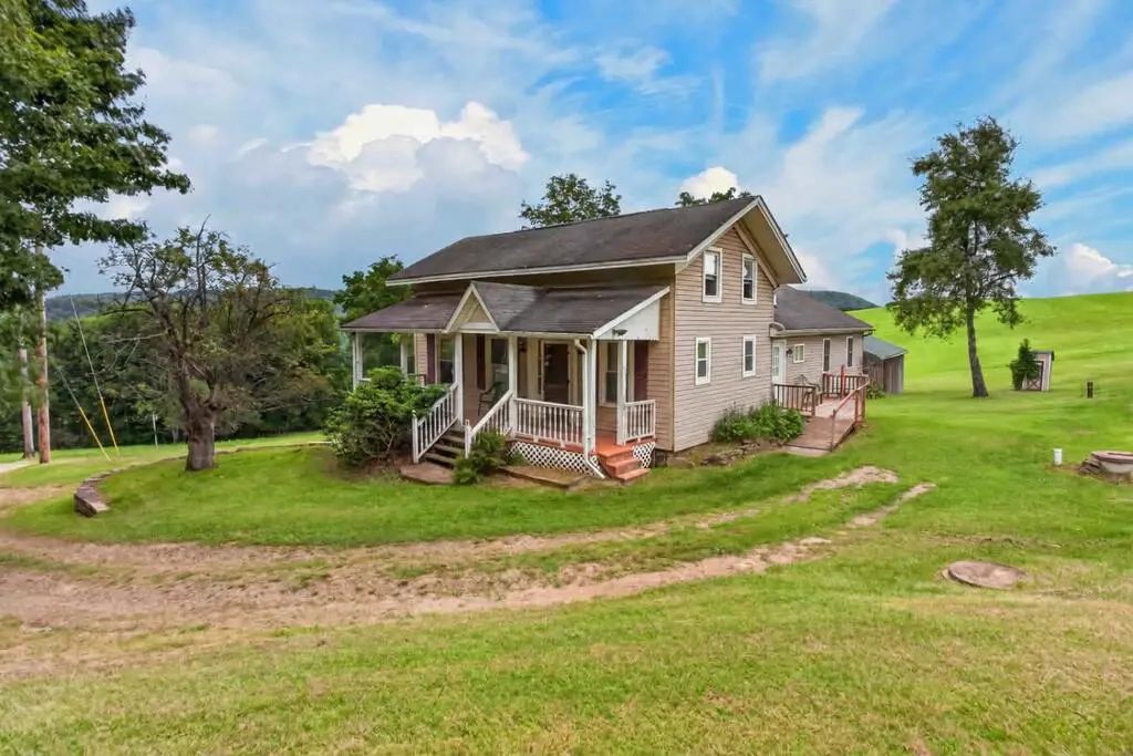 289 Grimes Hill Road, Sabinsville