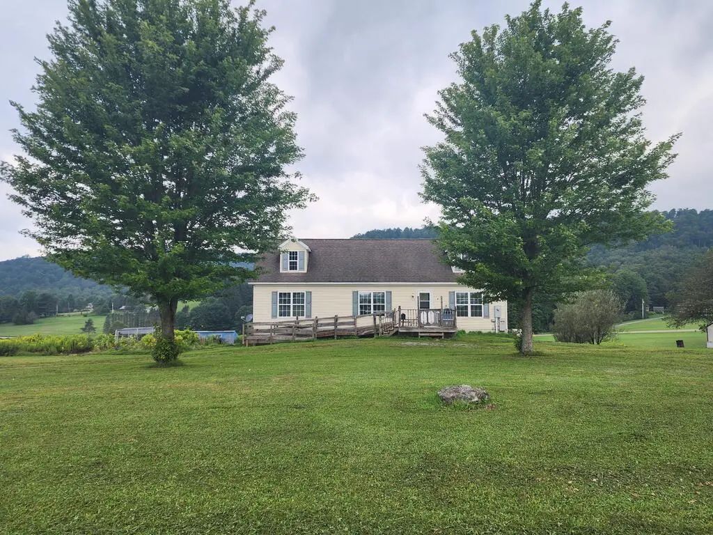 104 Oak Lane, Coudersport