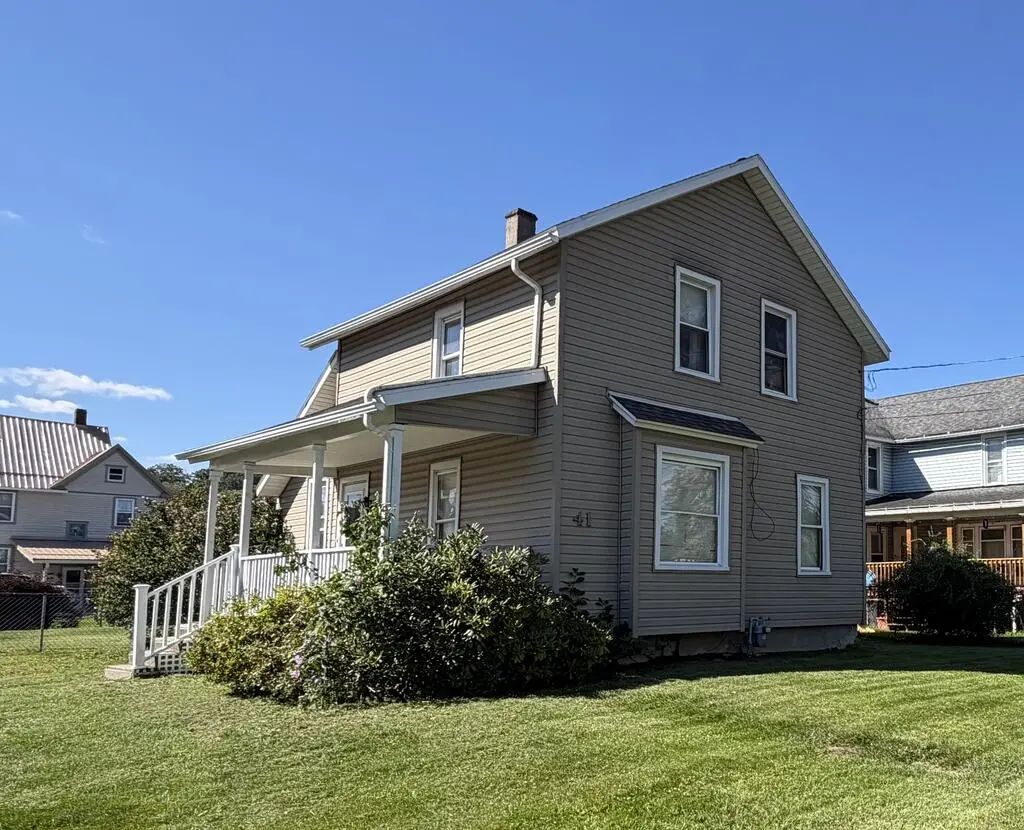 41 Lincoln St, Waverly