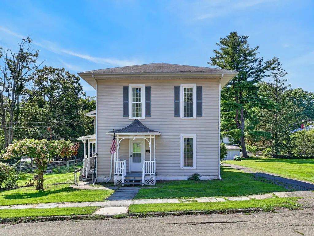105 Cherry St, Towanda