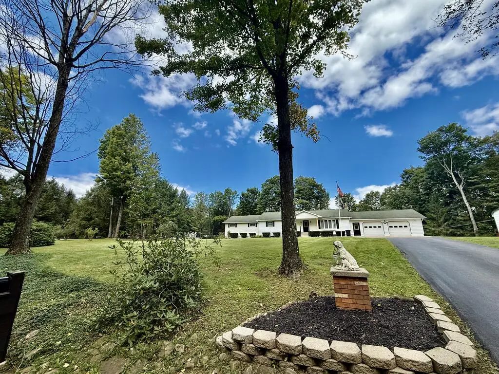 11 Lefever Drive, Coudersport