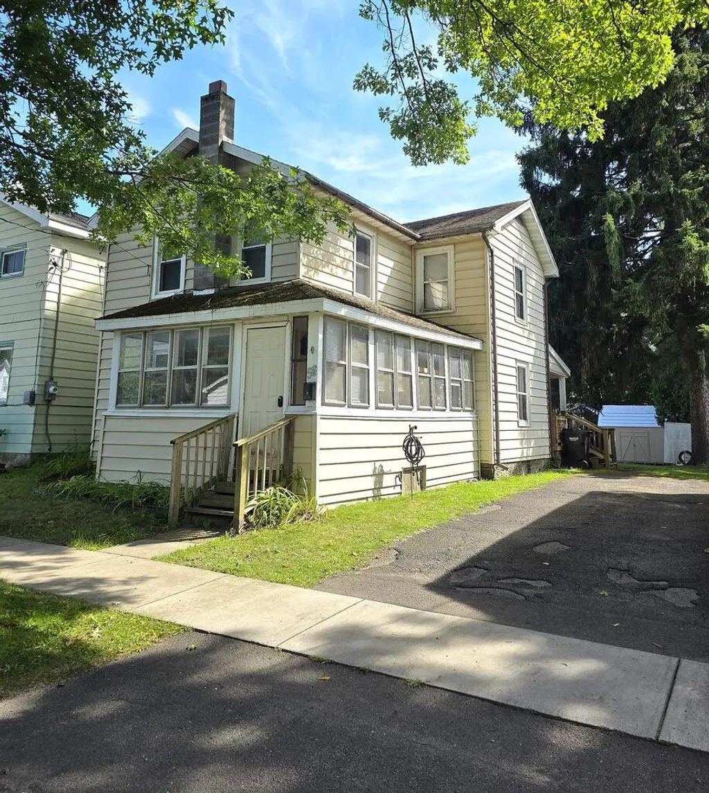 56 Delphine, Owego
