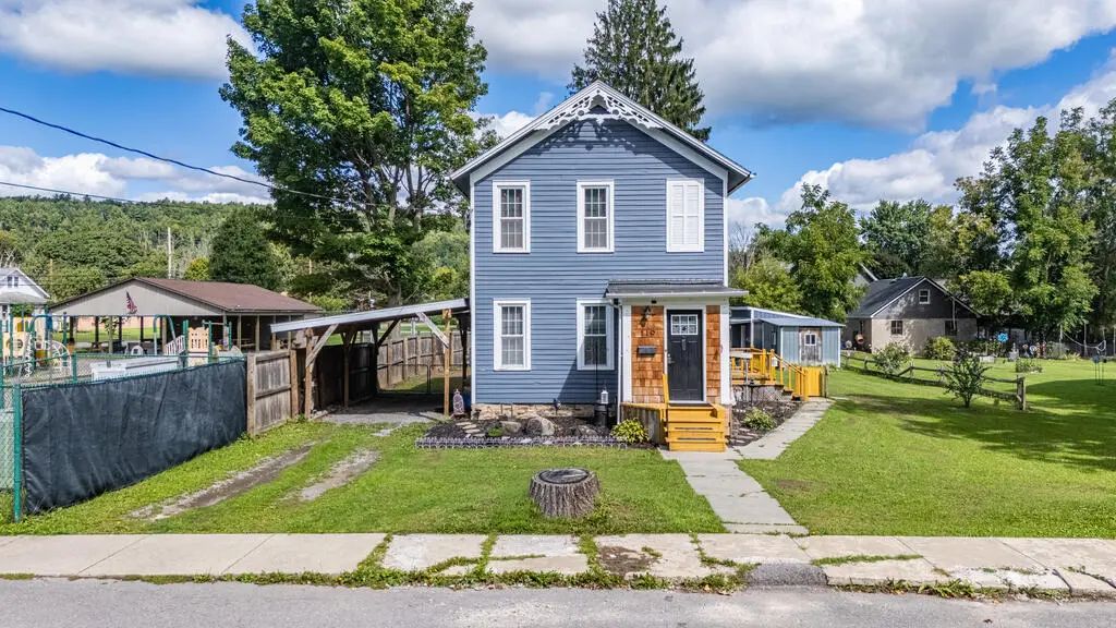 119 First St, Elkland