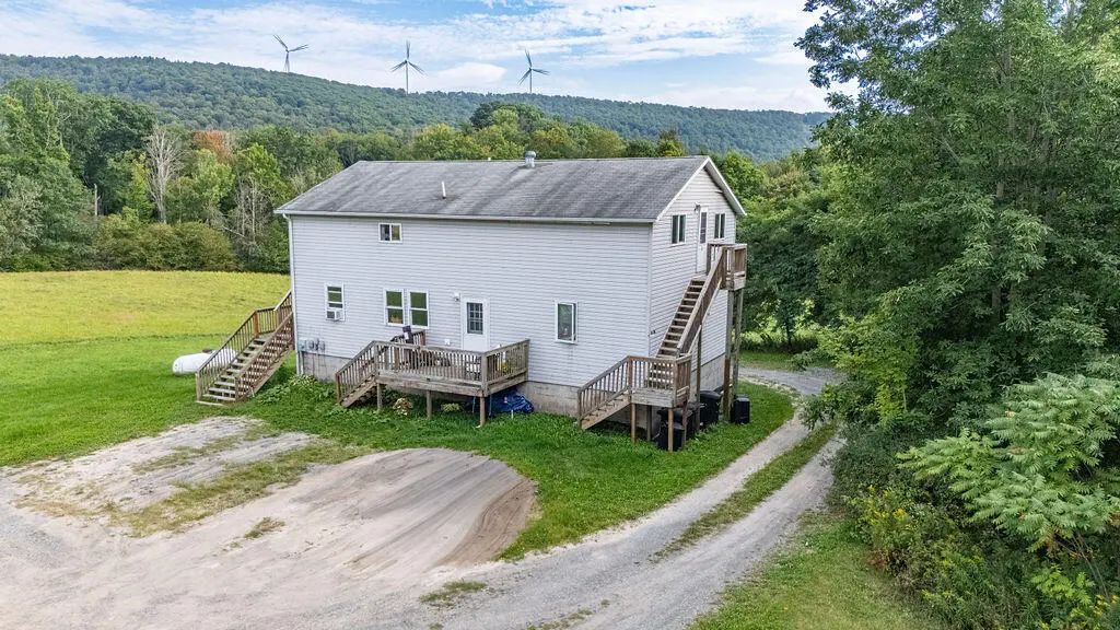 215 Windy Hill Rd, Mainesburg