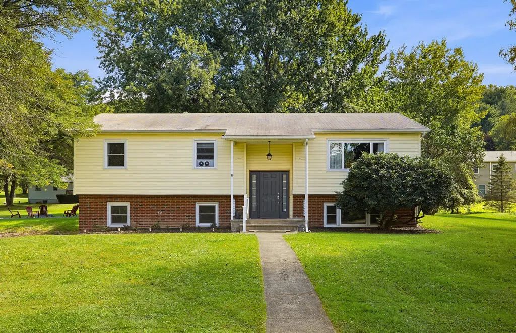 50 Charlie Lane, Tioga
