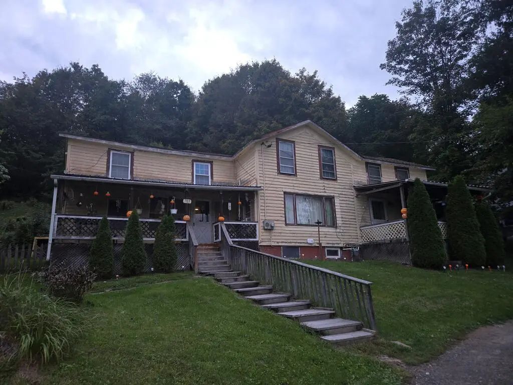 705 Troy St, Canton