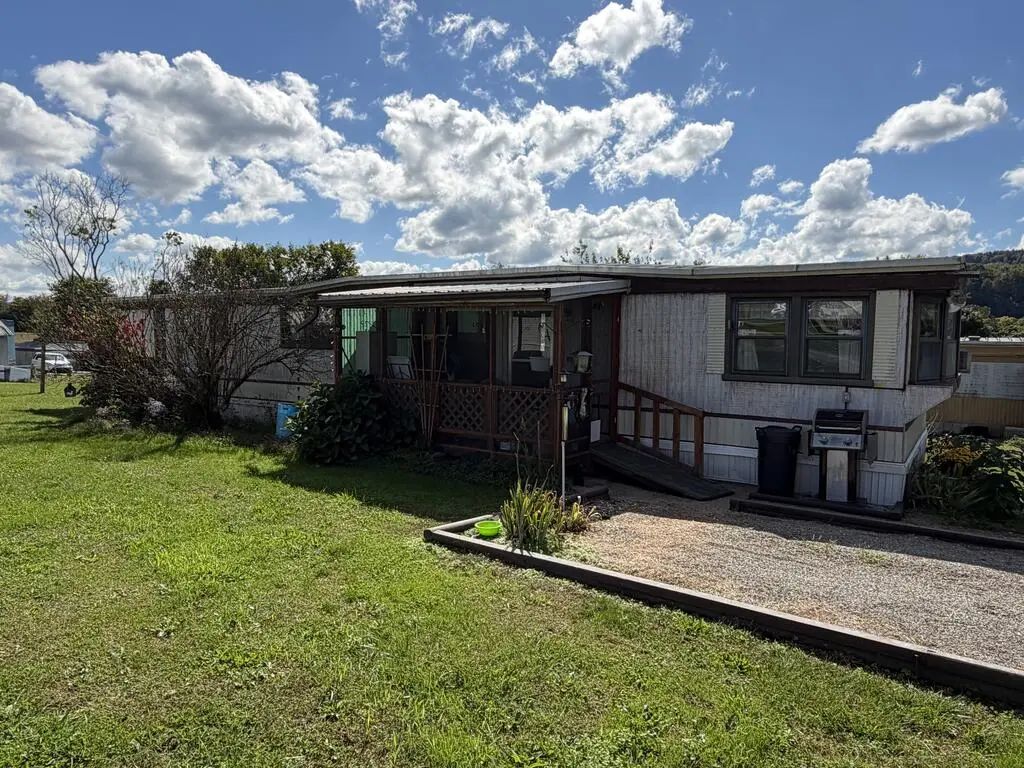 281 Woodside Terrace, Towanda