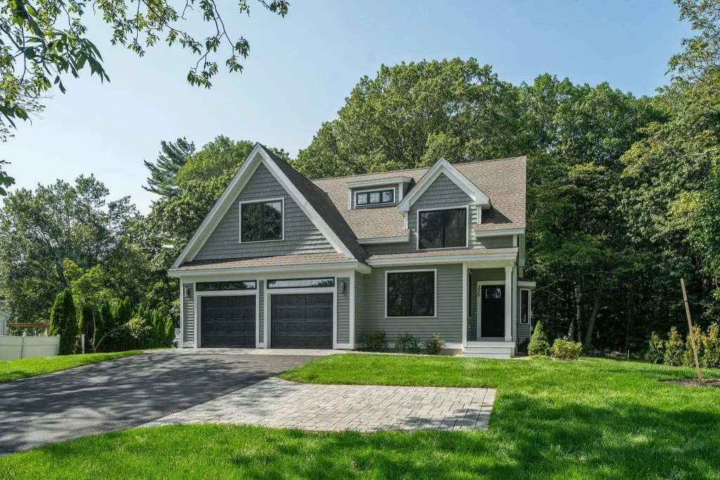 330 High Street, Hampton