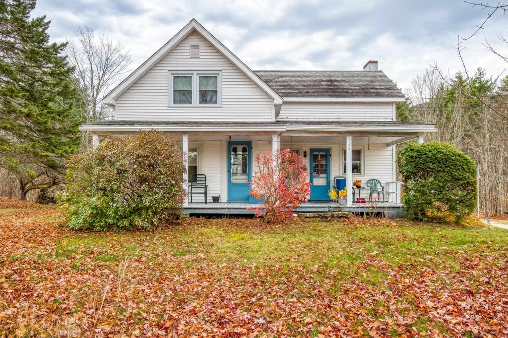 732 Green Mountain Road, Effingham