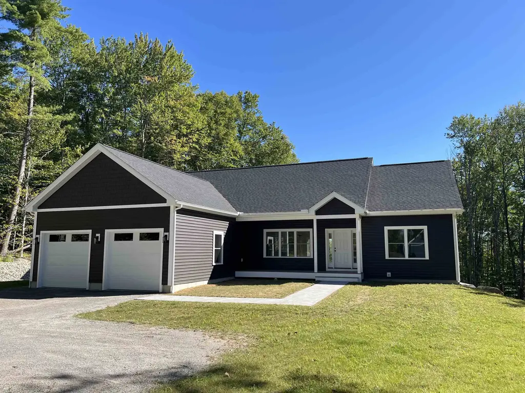 7 Spring Hill Road, Hancock