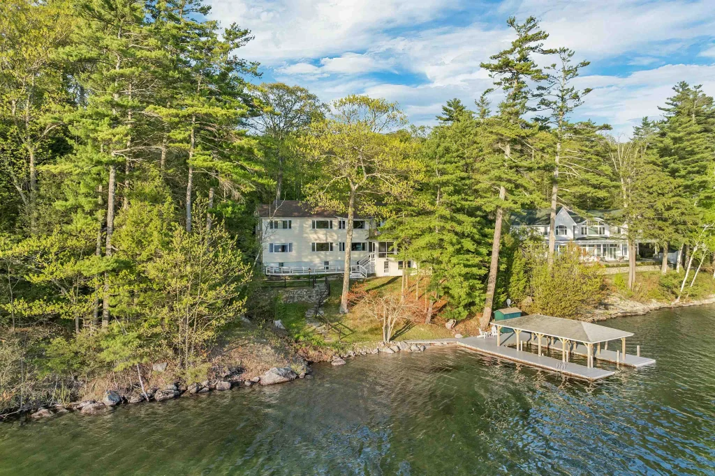 74 Keewaydin Road, Wolfeboro