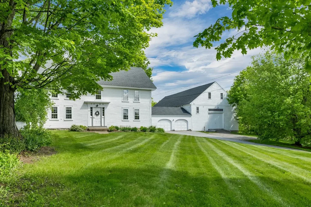 196 Deering Center Road, Weare