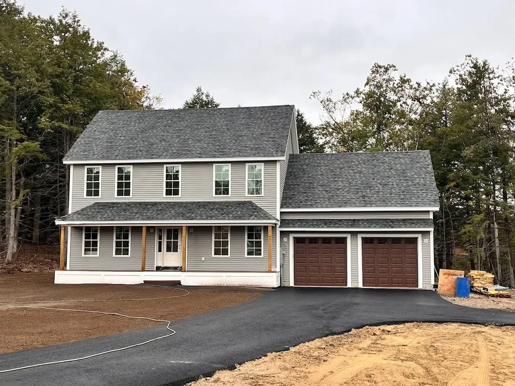 31 Blaisdell Court, Raymond