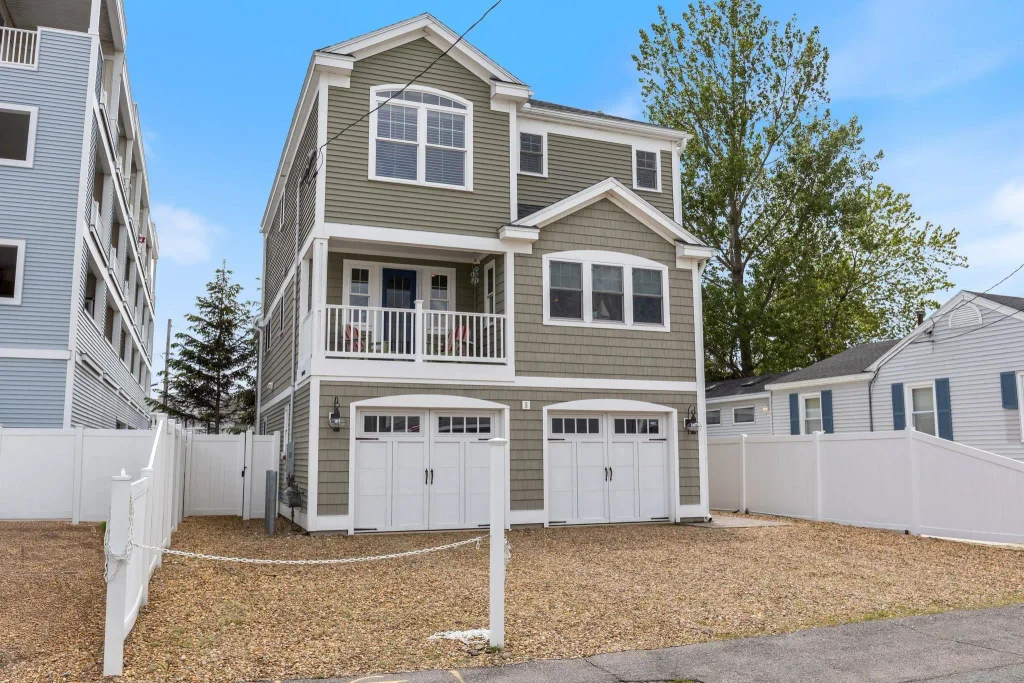 5 Fellows Avenue, Hampton