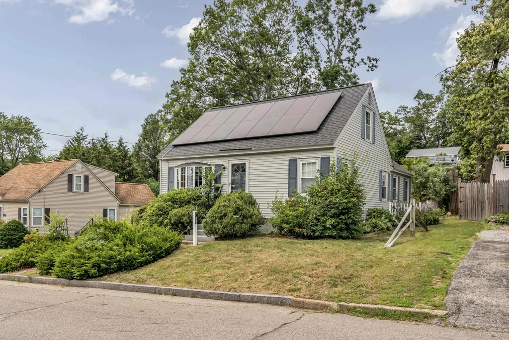 354 Seames Drive, Manchester