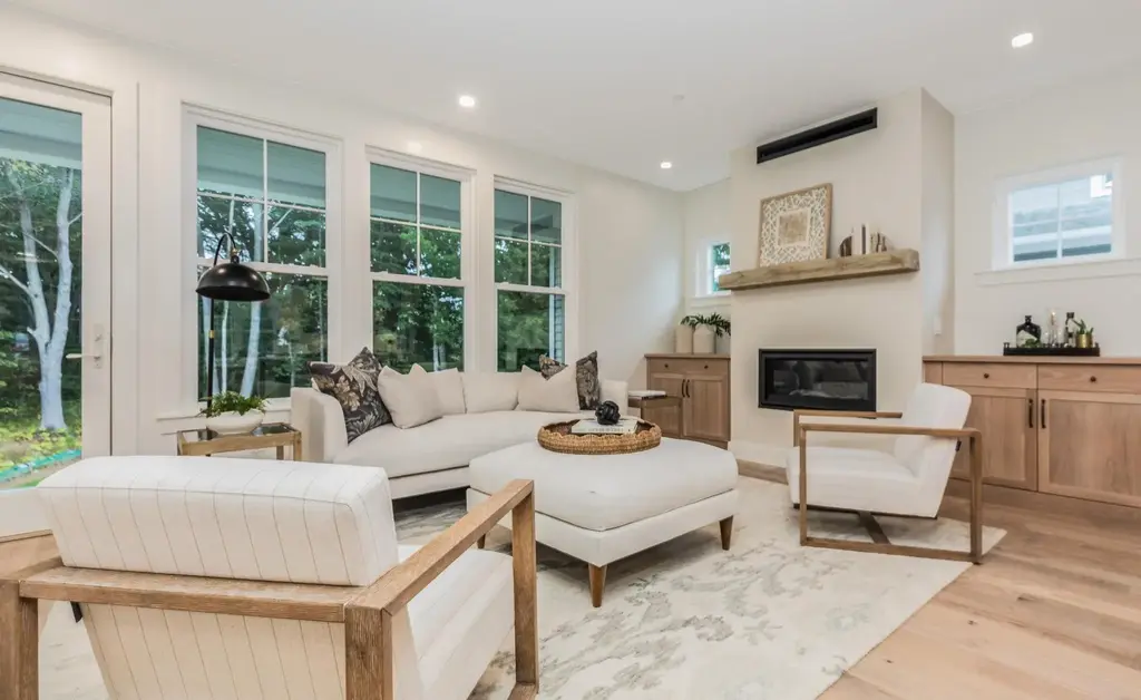 14 Sagamore Road, Rye