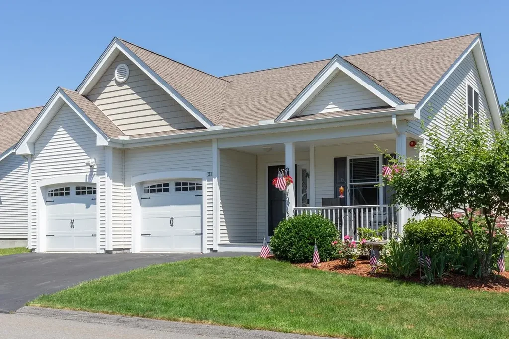 31 Sagewood Drive, Pelham