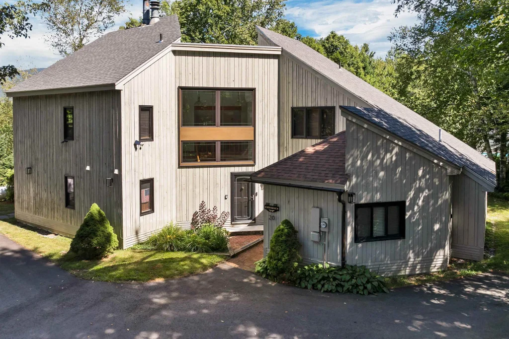 20 Pine Tree Way, Waterville Valley