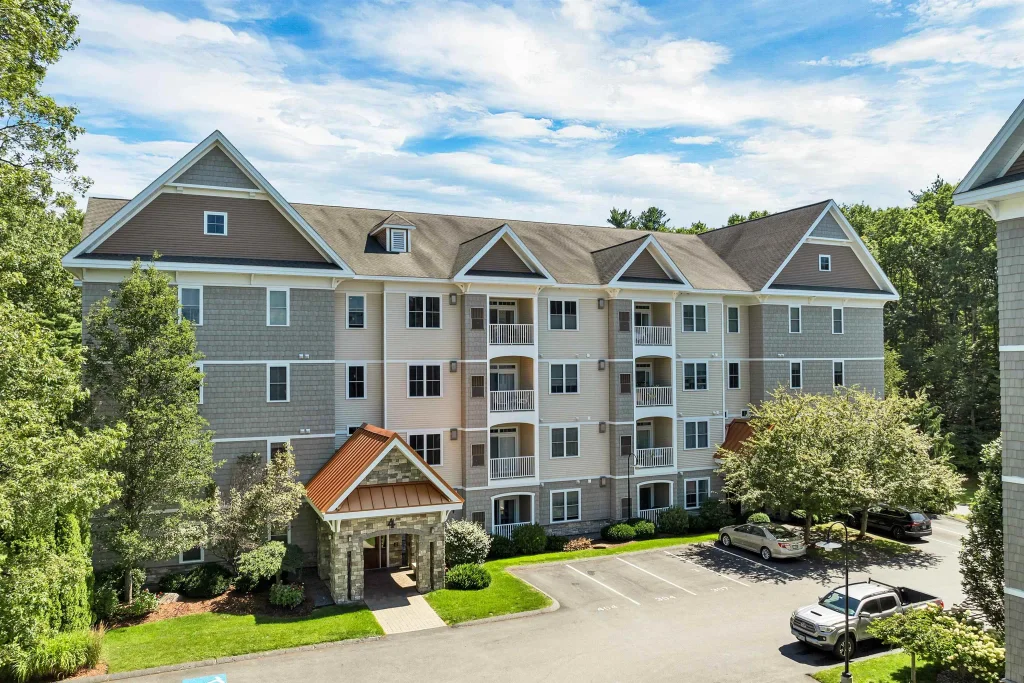 4 Henry David Drive, Nashua