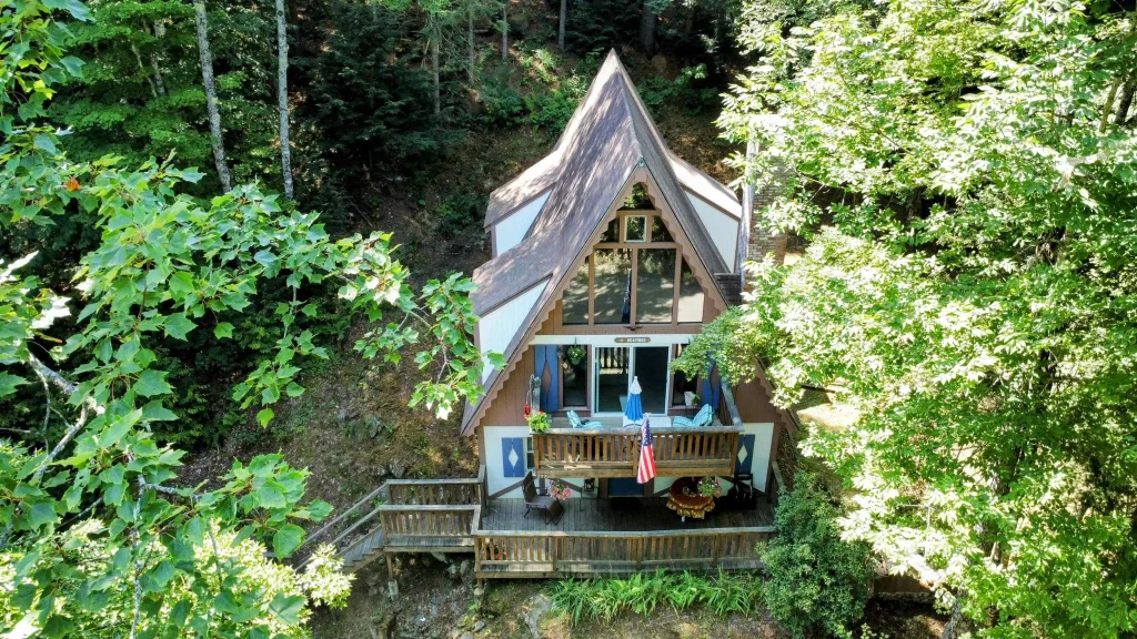 239 Kearsarge Drive, Haverhill