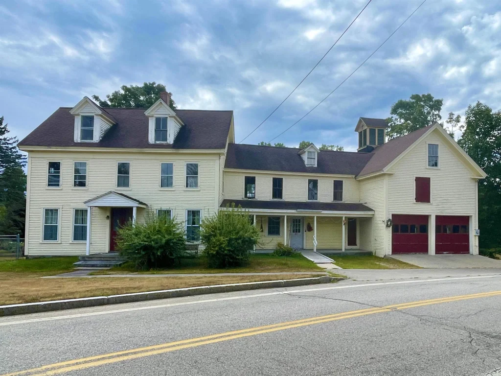 44 Main Street, Milton