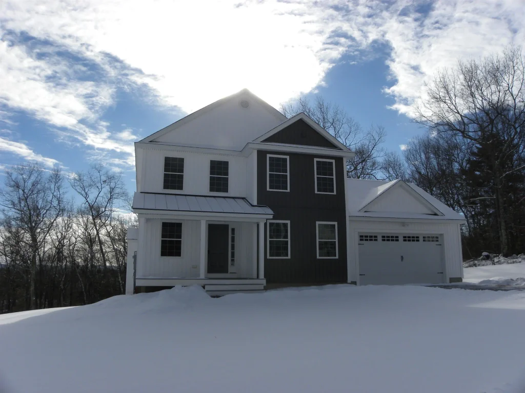 305 Karatzas Avenue, Manchester