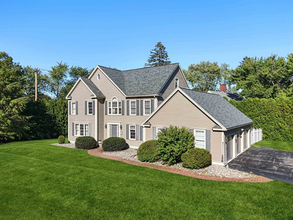 3 Playhouse Circle, Hampton