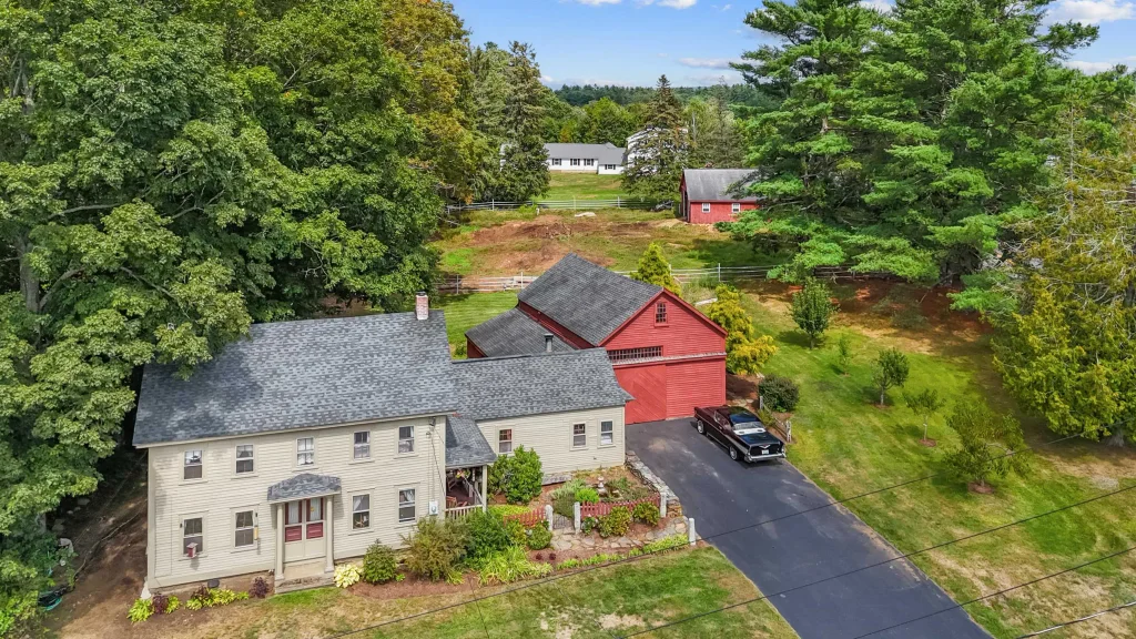 152 Olde Canterbury Road, Northwood