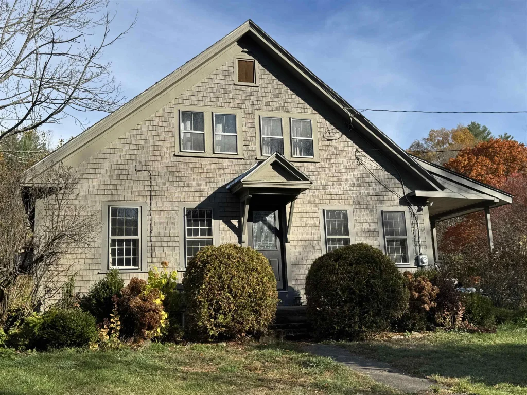 614 Redwater Brook Road, Claremont