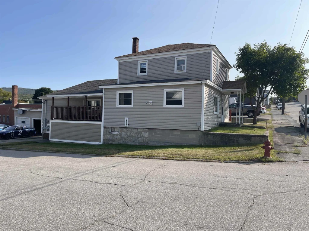 820 Fourth Avenue, Berlin