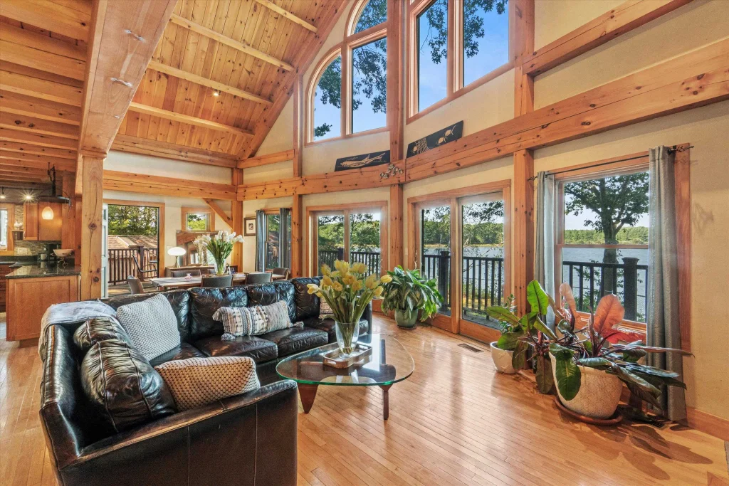 245 Piscataqua Road, Madbury