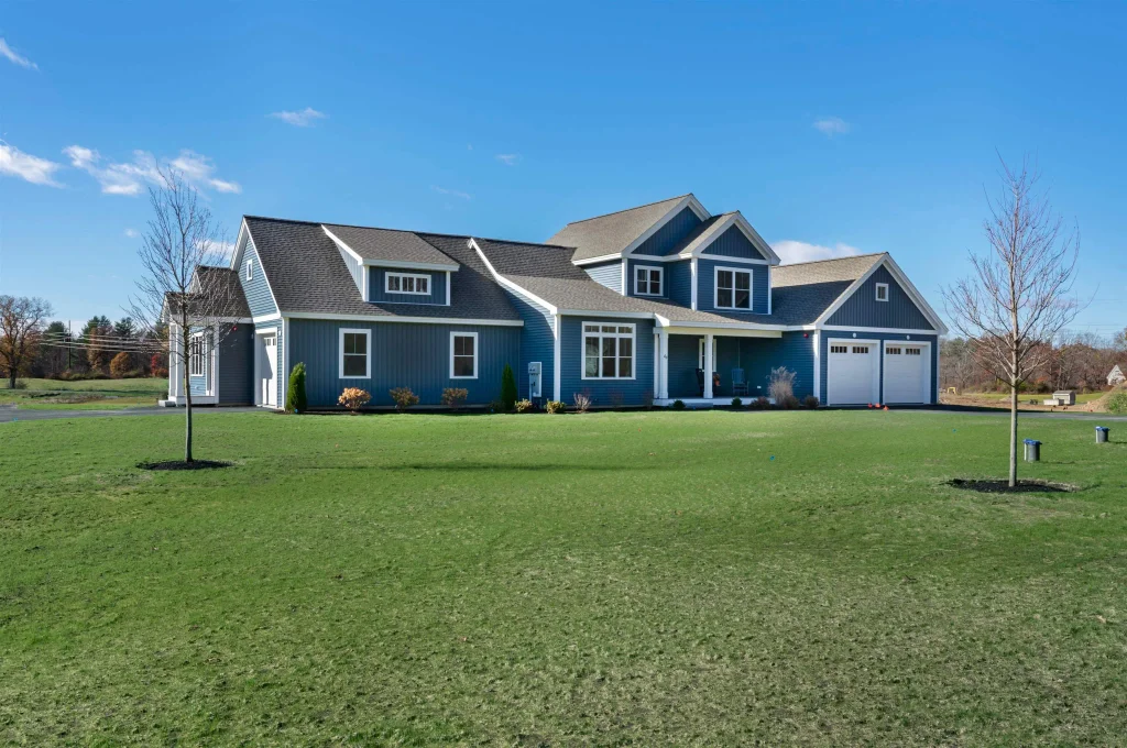 8 Acadia Drive, Hudson