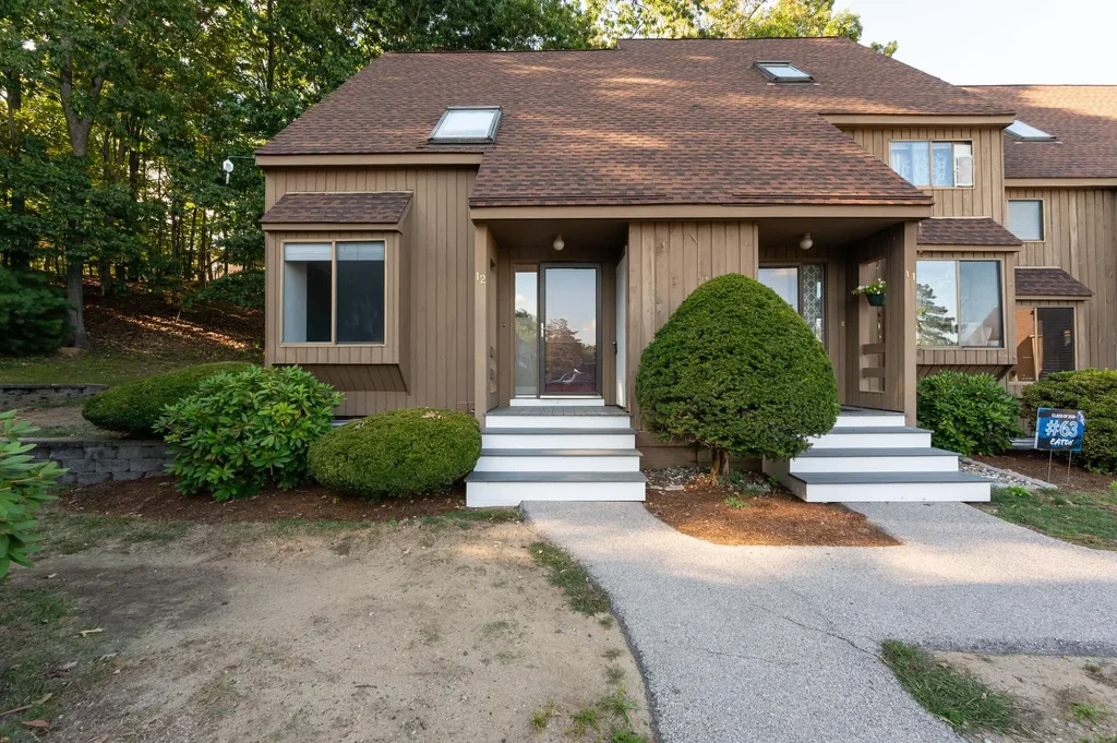12 Clinton Court, Merrimack