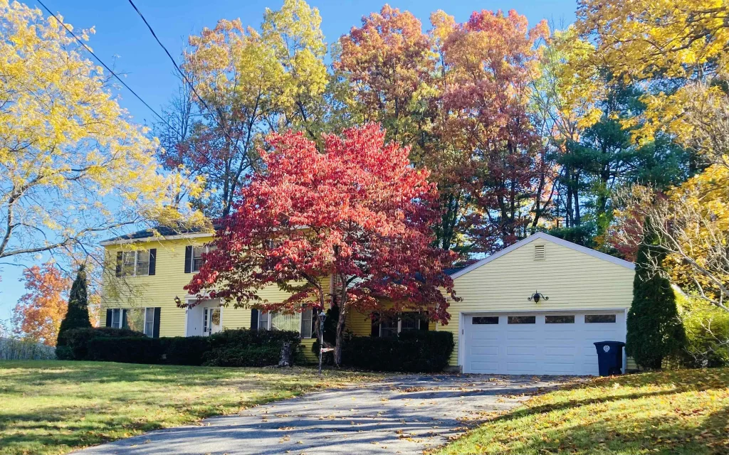 17 Danbury Road, Nashua