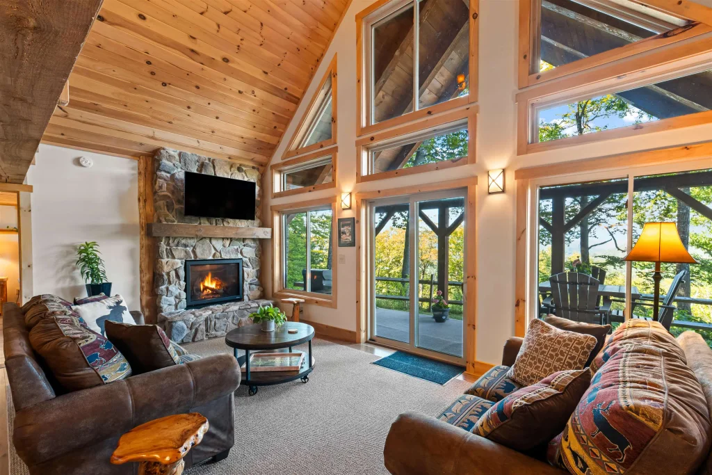 199 Mittenwald Strasse, Bartlett