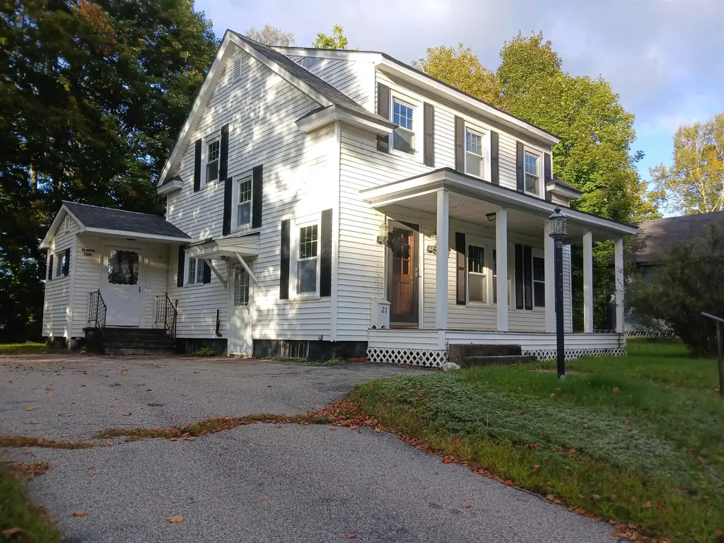 21 Spring Street, Colebrook