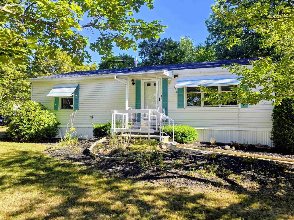 1 Marsh Hill Circle, Tilton