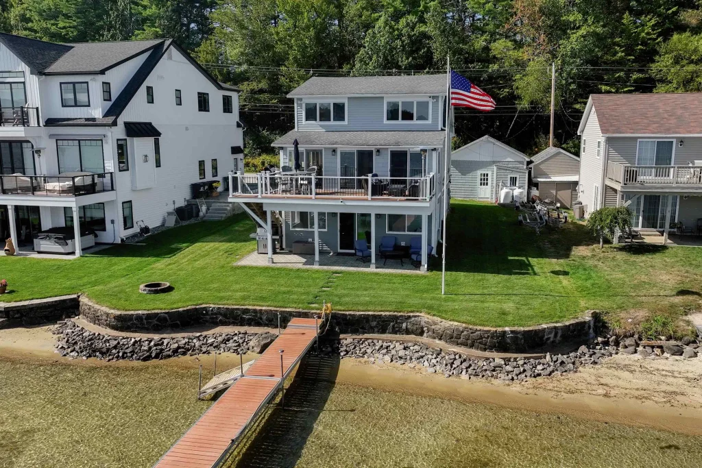 74 Paugus Park, Laconia