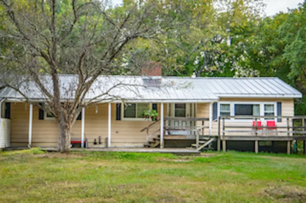 76 Old Church Road, Claremont